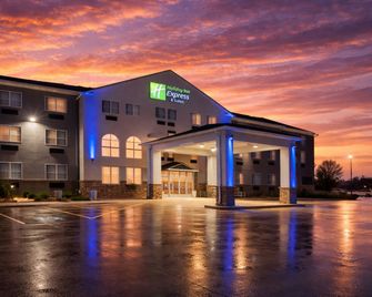 Holiday Inn Express & Suites Pierre-Fort Pierre By IHG - Fort Pierre - Building