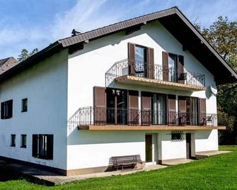 Doppelzimmer 8 - Brandnerhof - Weyregg - Edificio