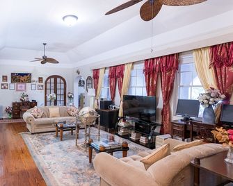 Dawkins Manor - Camden - Sala