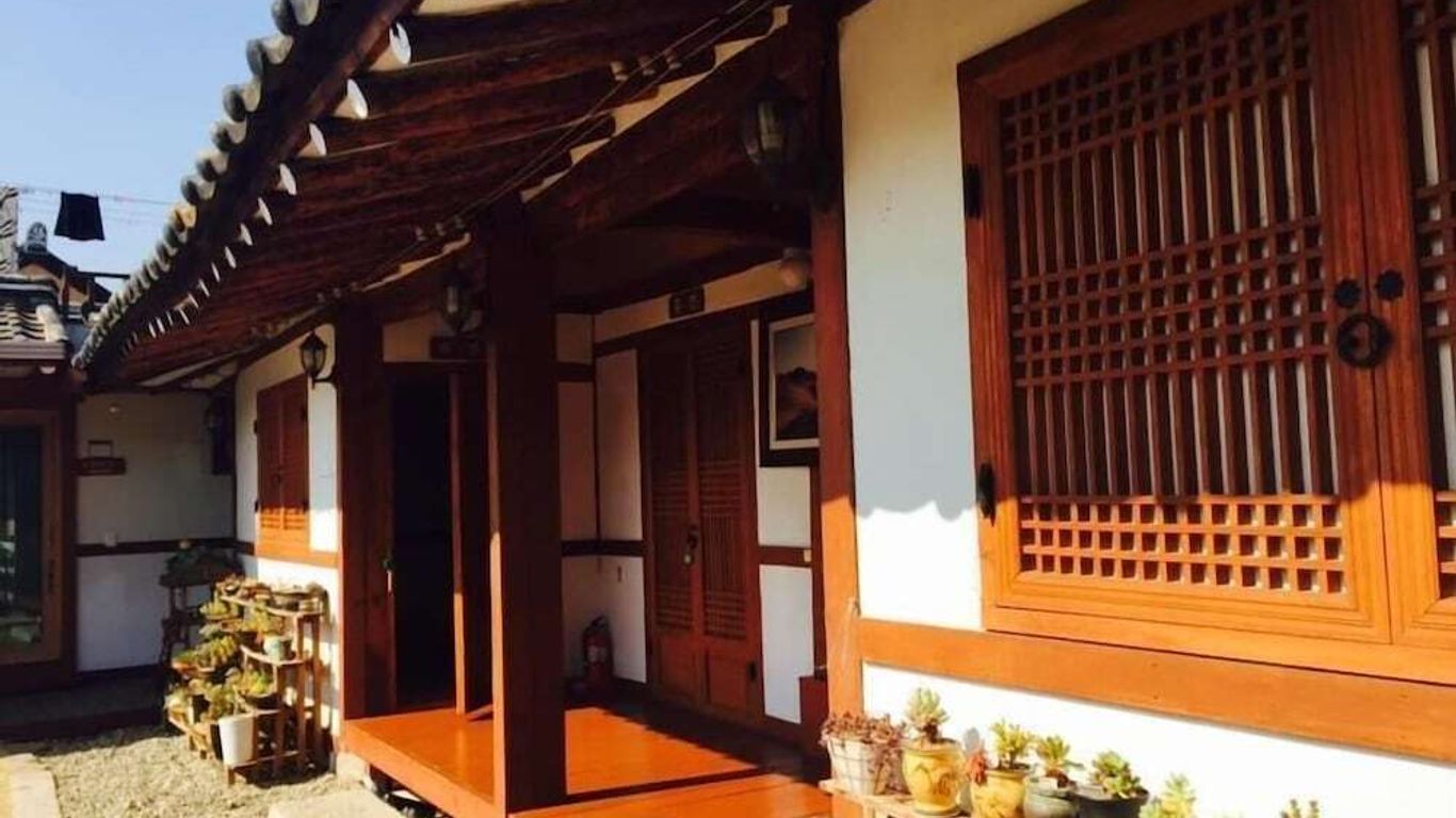 라온 게스트하우스