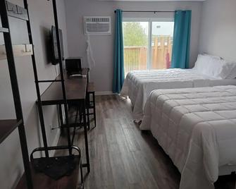 Tobermory Resort Inn & Suites - Tobermory - Bedroom