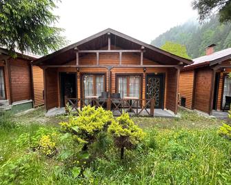 Centro Park Hotel - Uzungöl - Innenhof
