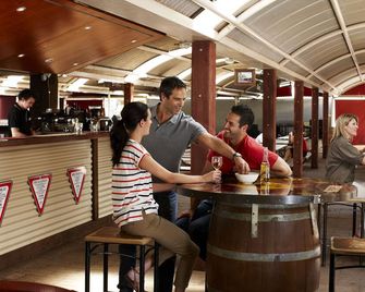 Outback Hotel - Yulara - Bar