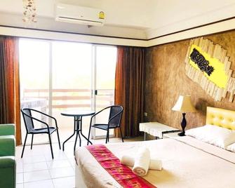 Near beach - Rayong - Schlafzimmer