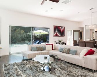 Beautiful Contemporary Home - Palm Springs - Sala de estar