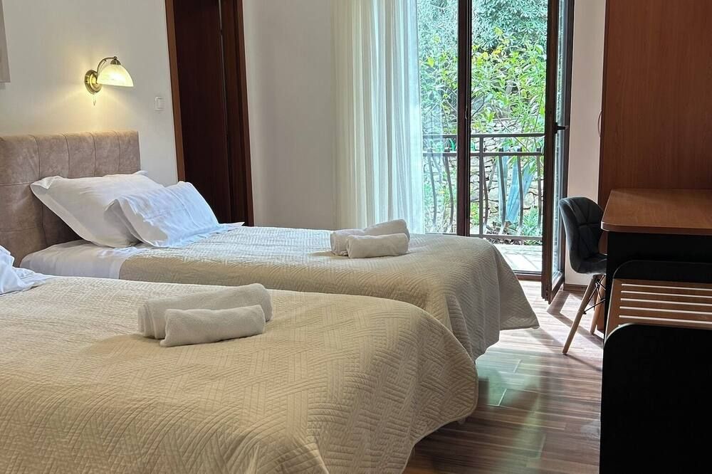 Hotel Vila Tina - טרוגיר - חדר שינה