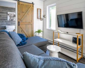 Natural Paradise With Spa-Buffalo 1.25hrs From Mtl - Saint-Côme - Living room