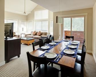 Panorama Mountain Resort - Premium Condos and Townhomes - Panorama - Eetruimte
