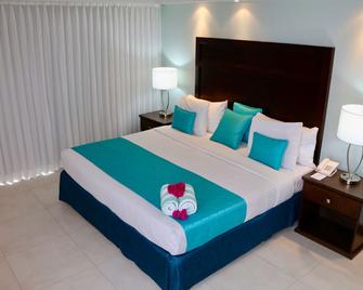 Mount Irvine Bay Resort - Black Rock - Bedroom
