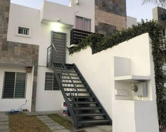 A 10 min de la Garita de San Ysidro/zona Río - Tijuana - Bâtiment