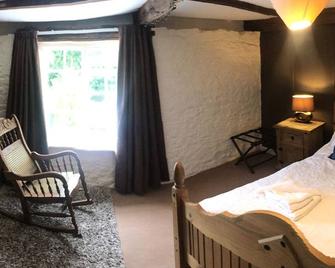 The New Inn - Crediton - Bedroom