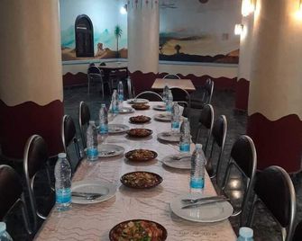 oasis panorama - Al Bawīţī - Restaurante