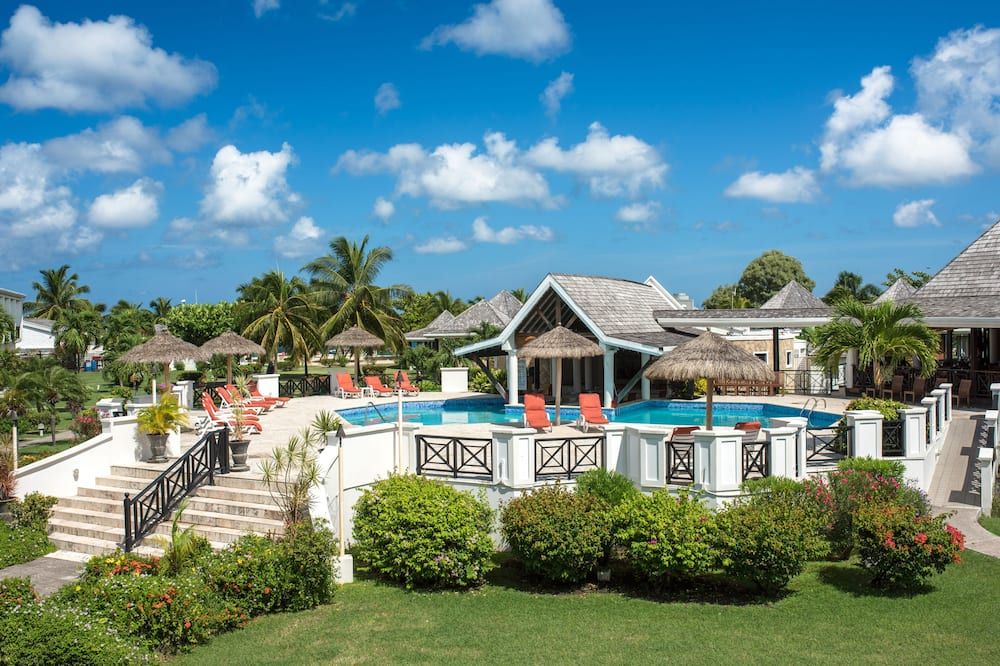 كويابا بيتش ريزورت - سانت جورجز - حوض السباحة