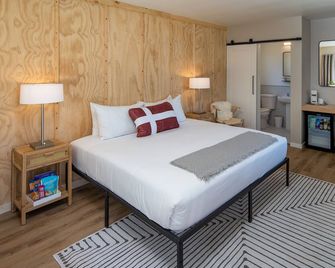 Hotel Hygge - Buellton - Bedroom