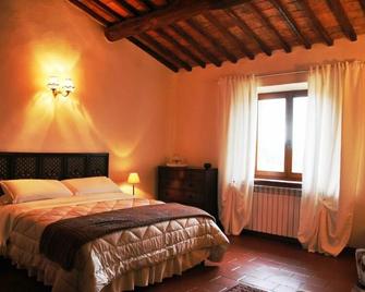 Agriturismo Podere La Paolina - Torrita di Siena - Camera da letto