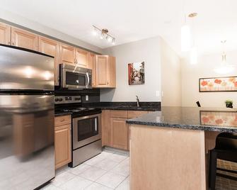 Canterra Suites Hotel - Edmonton - Kuchyň