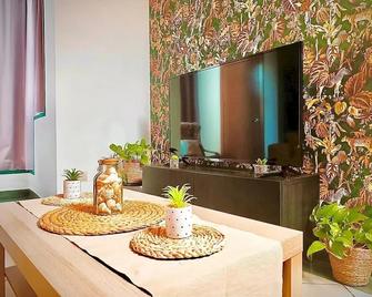 Bambú, Conjunto Playa del Palo - Málaga