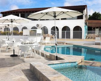 Don Pancho Beach Resort - Bargara - Pool
