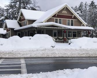 Craftsman Style Home, With Beautiful Lake View - Schroon Lake - Edificio