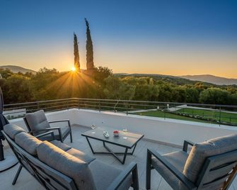 Ionian Trilogy Luxury Villas - Sami - Balcony