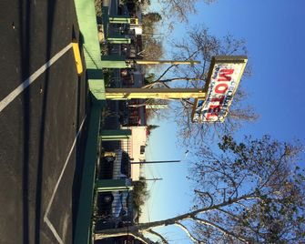 Deluxe Motel - Pomona
