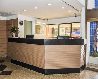 Mont Blanc Apart Hotel Nova Iguaçu - Nova Iguaçu - Recepción