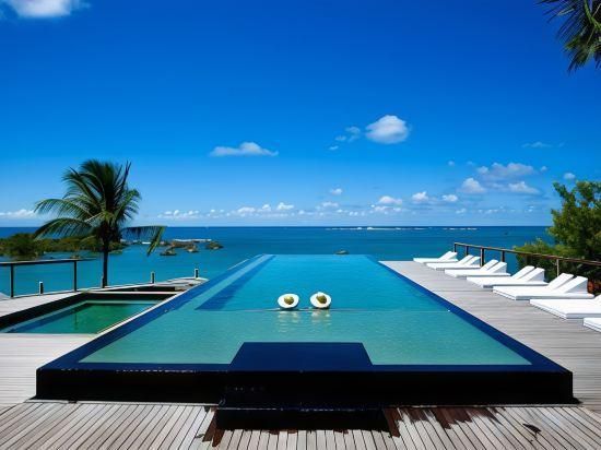 بوسادا مينا لوكا بايكساو