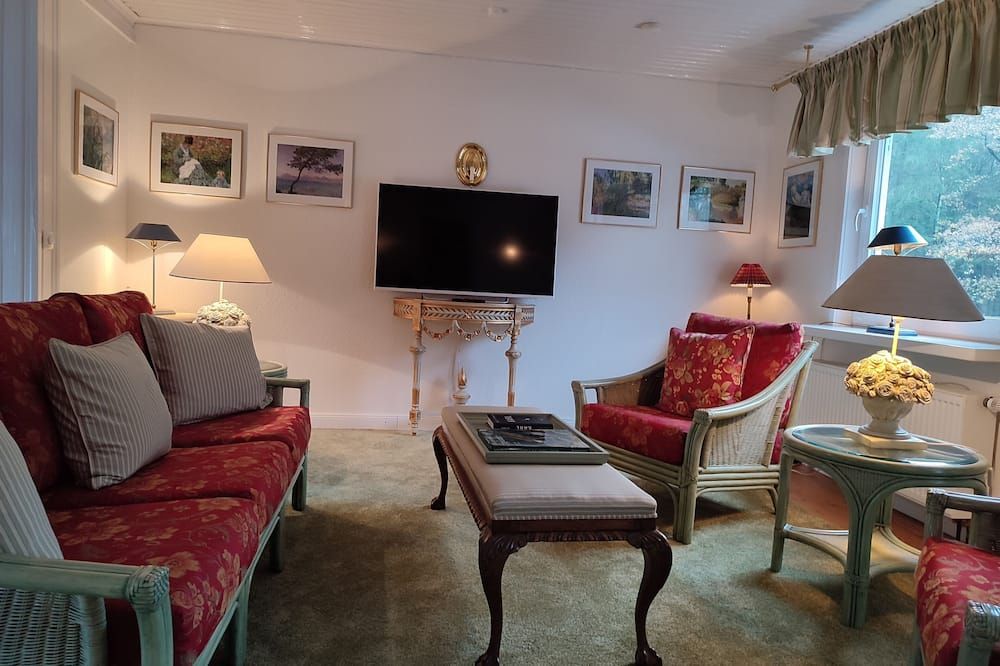 Apartment with far-reaching views in the countryside - Bad Bramstedt - Вітальня