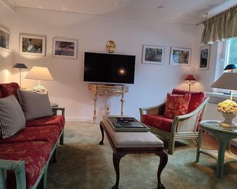 Apartment with far-reaching views in the countryside - Bad Bramstedt - Wohnzimmer