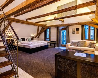 Hotel Herrnschlösschen - Rothenburg ob der Tauber - Bedroom