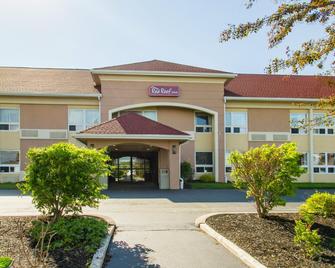 Red Roof Inn Batavia - Batavia - Rakennus