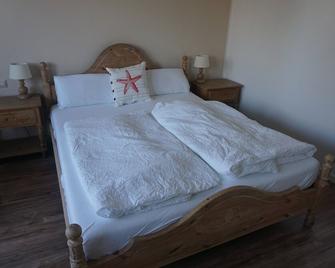 Landhotel Strandallee - Wunstorf - Schlafzimmer