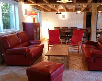La Villa du Golf, 2 to 14 people, heated swimming pool, near ocean, lake and forest - Messanges