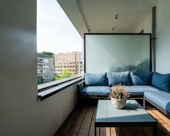 La Petite Foret Design Flat In Antwerp City - 安特衛普 - 陽台