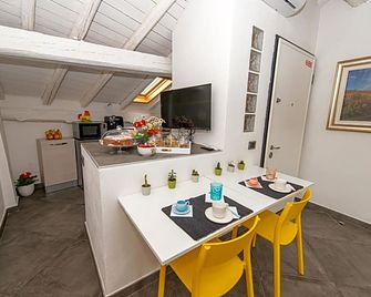 B&b Il Tetto DI Anita - Gavi - Comedor