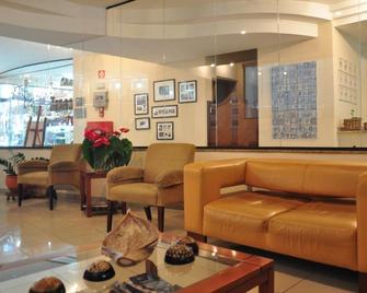Marge Hotel - Aparecida - Lobby