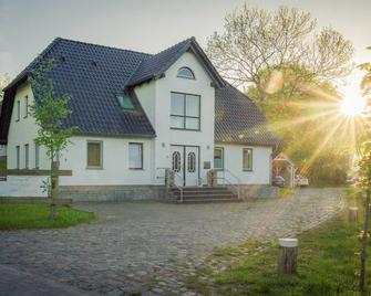 2. Backbordkajüte - Kojenhaus - Krummin - Edificio