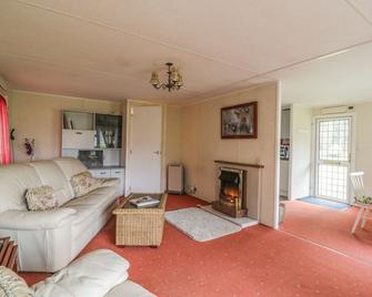 The Lodge - Attleborough - Living room