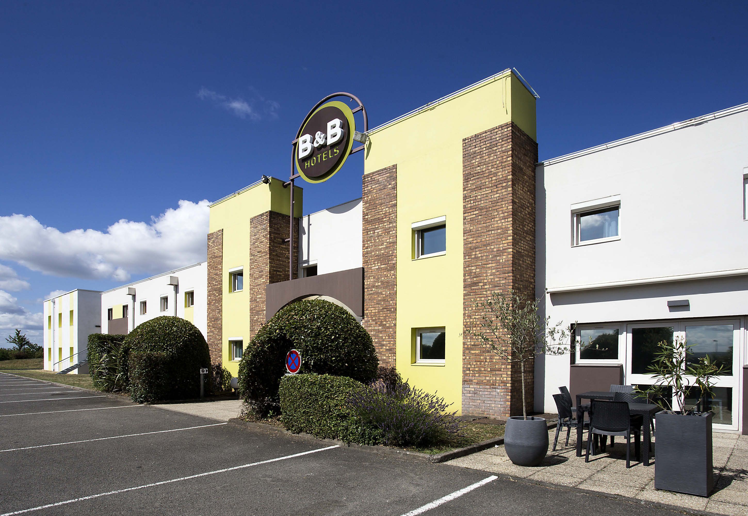 B&B HOTEL Orly Rungis Aéroport 2 étoiles - Rungis - Bâtiment