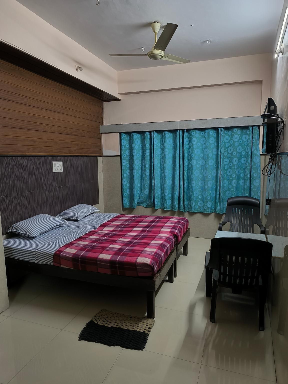 Hotel Abhiruchi Lodging - Hassan - Bedroom