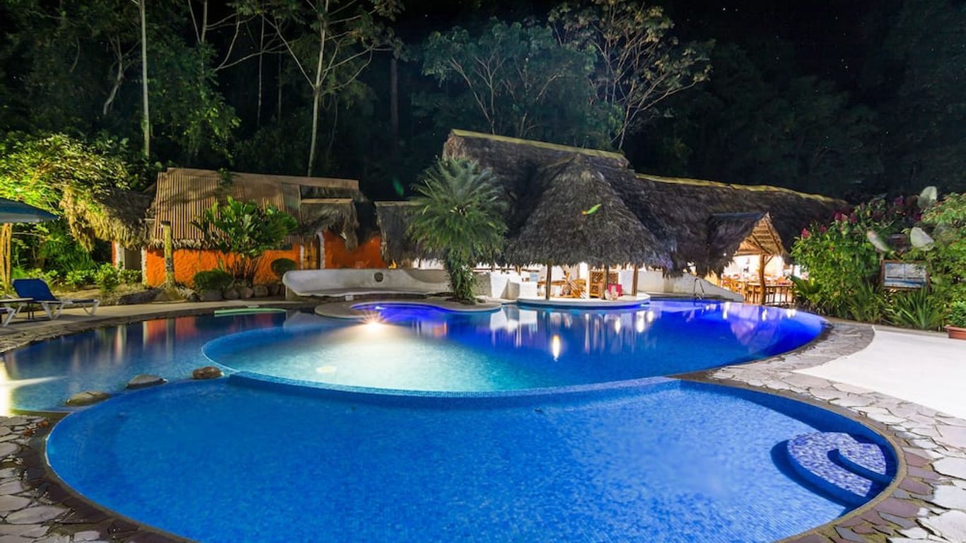 Cariblue Beach And Jungle Resort