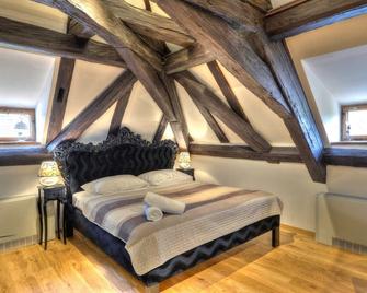 Old Town Boutique Apartments - Prague - Bedroom