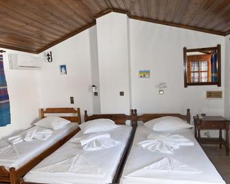 Pegasus Hotel - Pythagorio - Bedroom