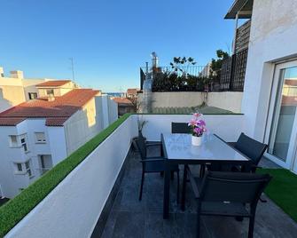 Acogedor apartamento a 50 metros del mar - Cambrils - Balkong