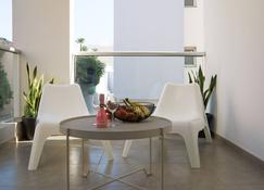 Phaedrus Living: City Luxury Flat Anemone 103 - Nicosia - Balcony