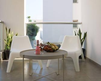 Phaedrus Living: City Luxury Flat Anemone 103 - Nicosia - Balcony