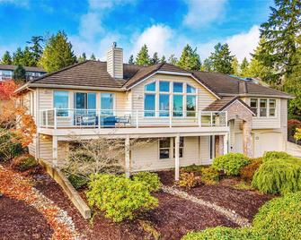 Sayward House - Port Ludlow - Edificio