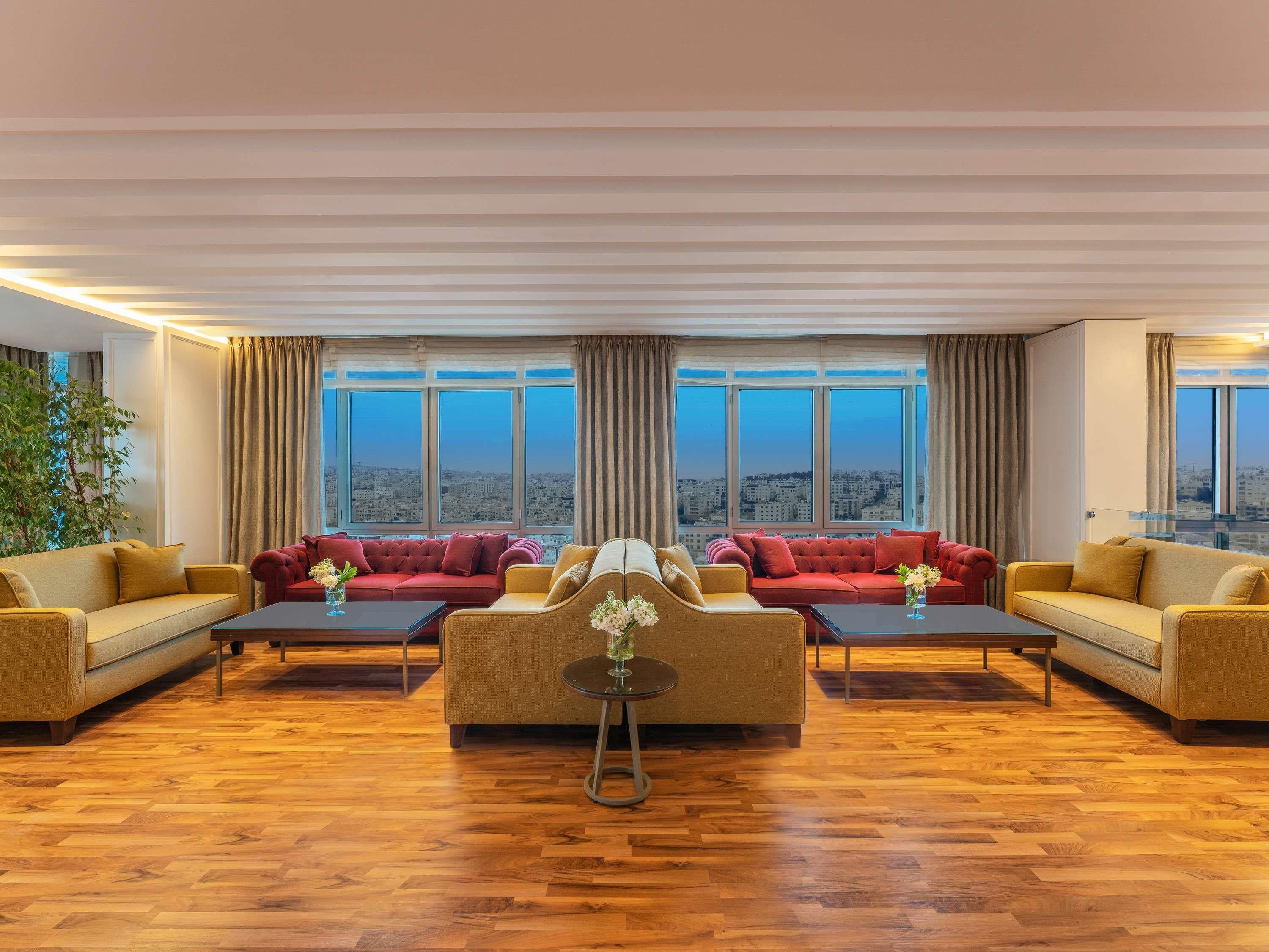 فندق هوليداي إن - عمّان - ردهة