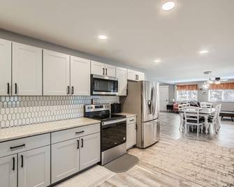 Golden Gate Getaway home - Black Hawk - Kitchen