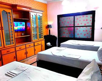 Daily Hostel & Hotel - Islamabad - Bedroom